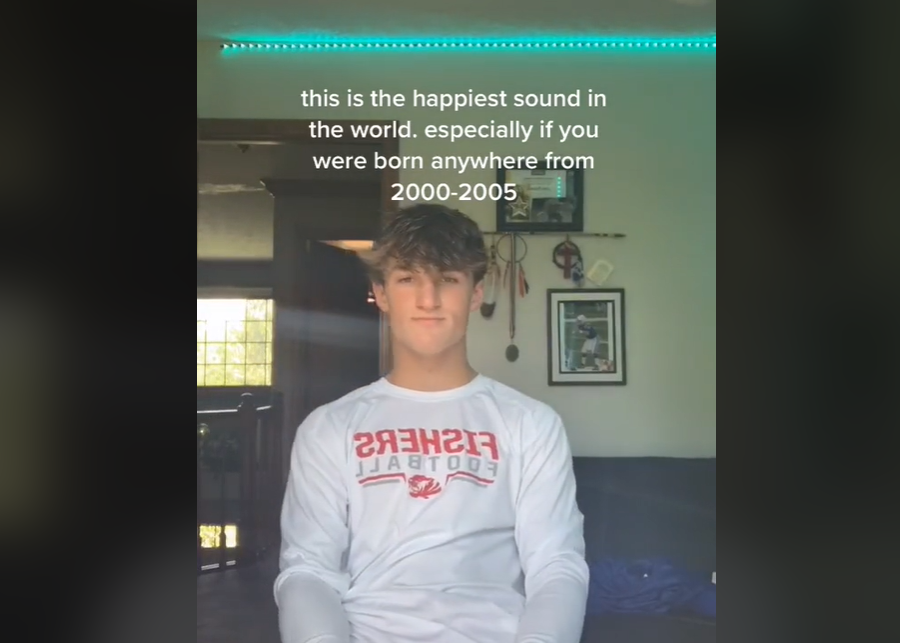 Sophomore Luke Valerio shares a sound from his childhood with his 17,400 followers in his viral TikTok. 