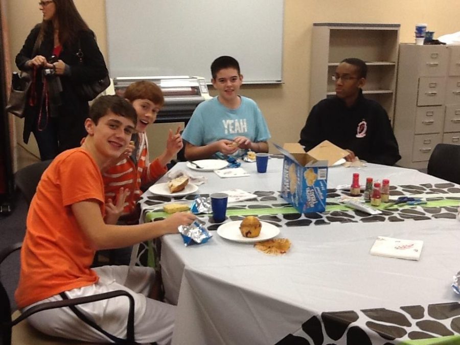 Members of Spanish club making crafts. - Photo submitted by Mrs. Druelinger