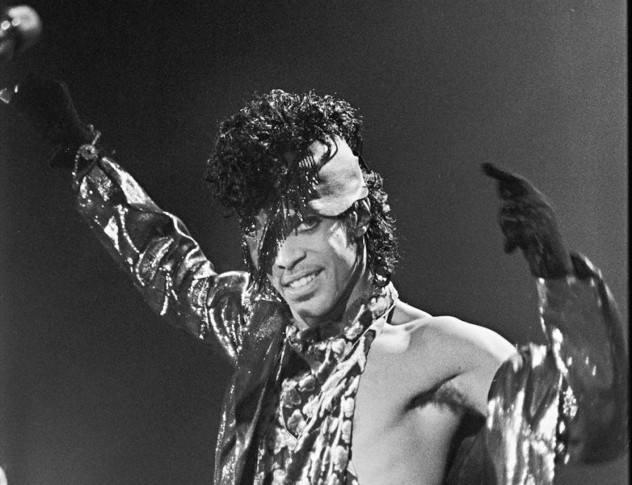 Prince+performs+at+a+concert+in+the+1980s+in+his+signature+costume.+Photo+used+with+permission+of+Tribune+News+Service.