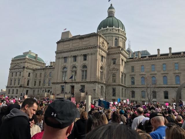 Protestors gather in downtown Indianapolis on Jan. 21 to share their feelings about the Trump administration. Photo used with permission of Anika Rozeboom. 